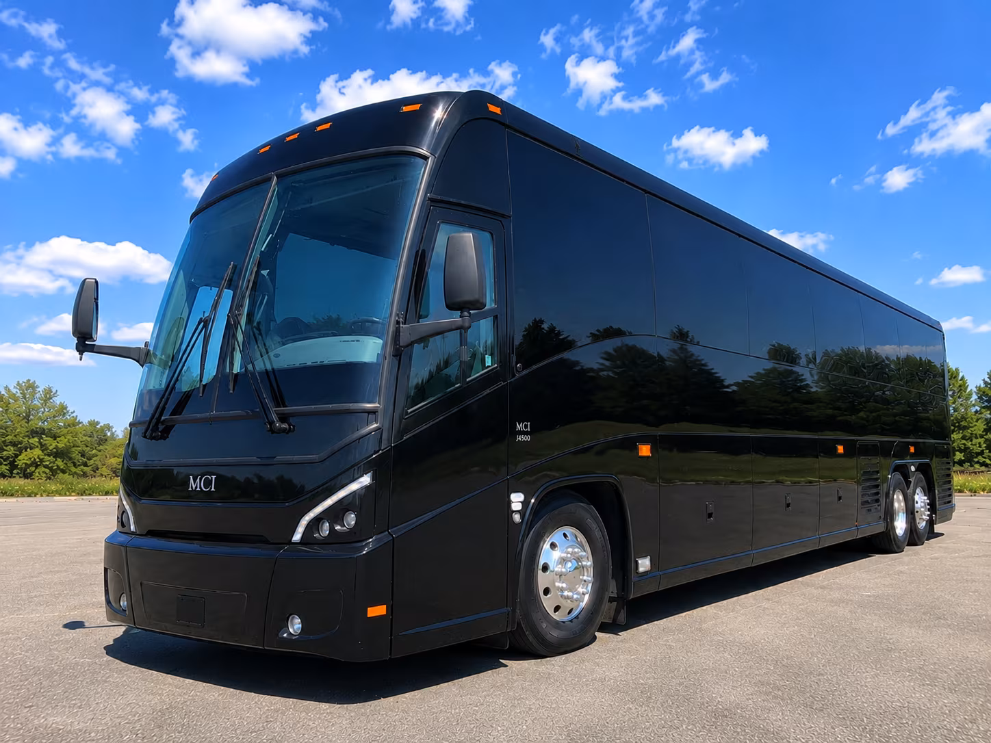 long distance charter bus service from clinton to detroit and beyond