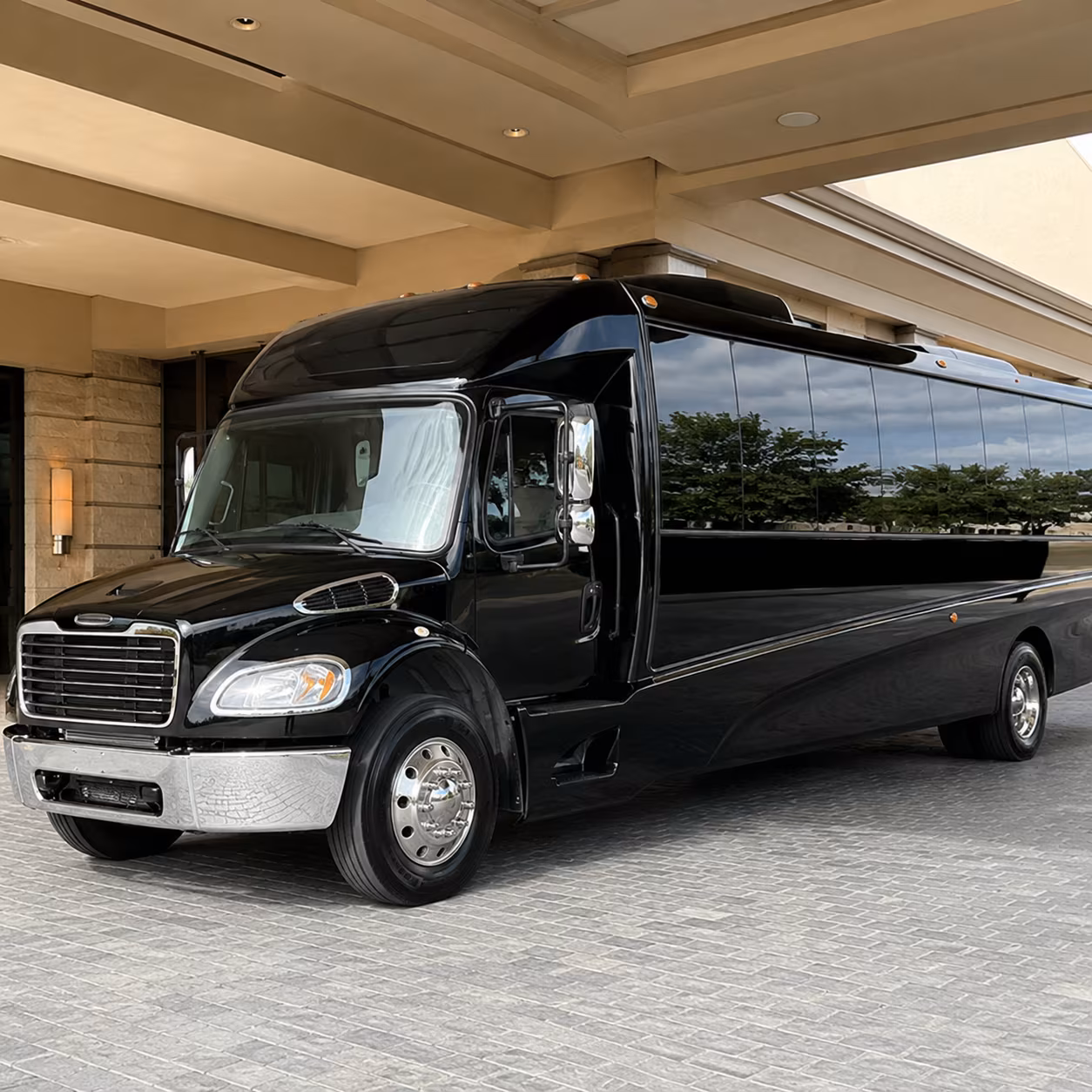 minibus rentals for small group winery crawls around lenawee county